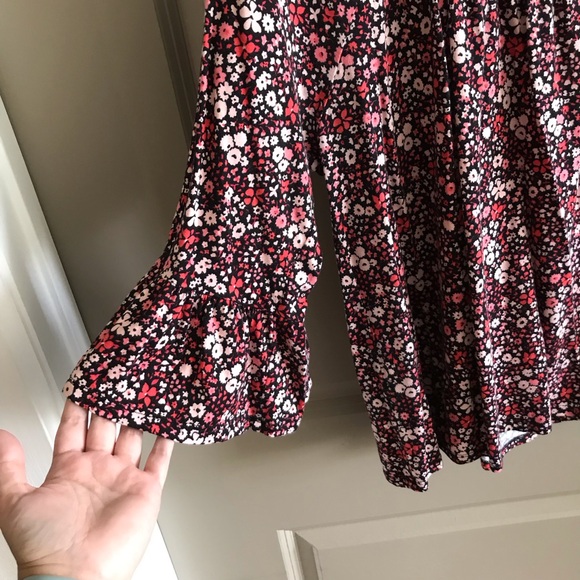 Michael Kors Bell Sleeve Floral Shirt - Picture 4 of 4